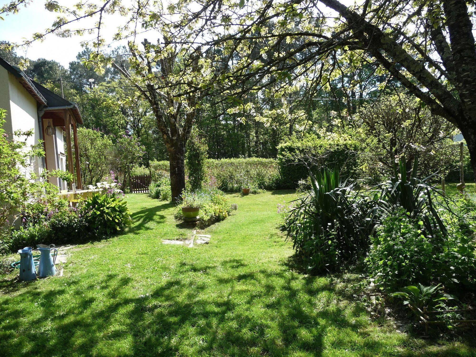 Le Jardin Aux Oiseaux Ferel