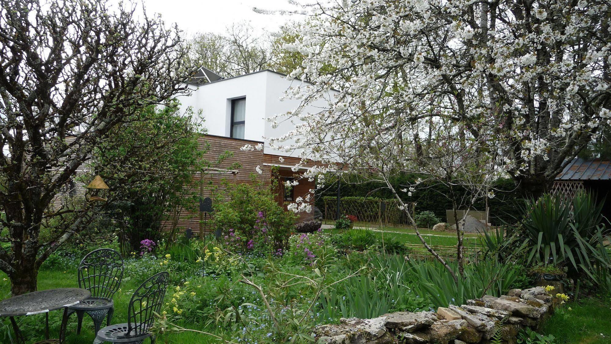 Le Jardin Aux Oiseaux Ferel